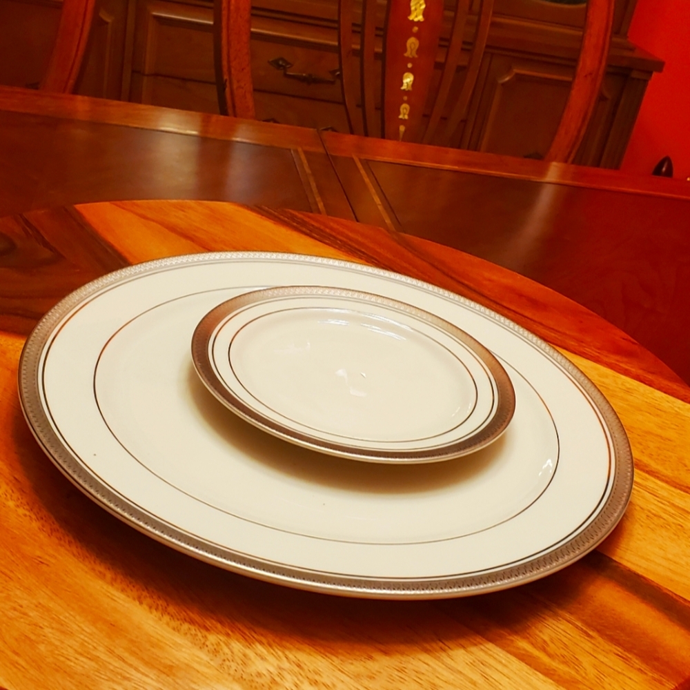Dinner plate Geneva and a Sauce by Pickard